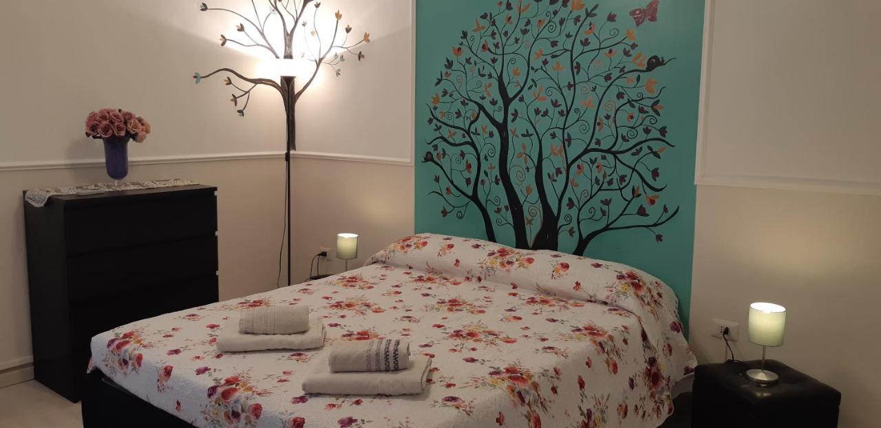 Al 68 Di Piazza Cavour Bed & Breakfast Napoli Exterior foto
