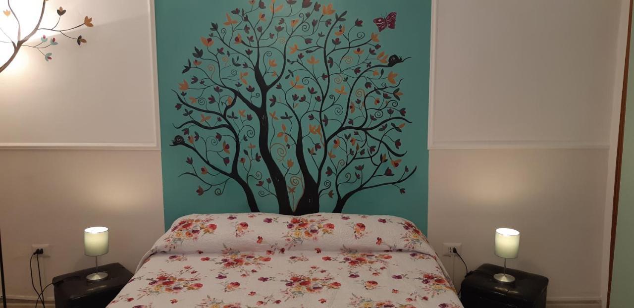 Al 68 Di Piazza Cavour Bed & Breakfast Napoli Exterior foto