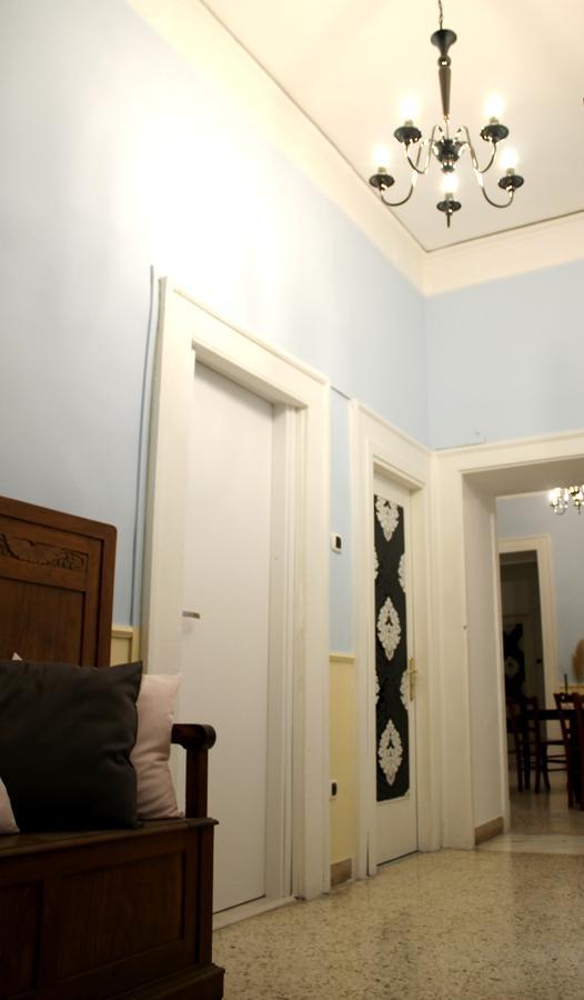 Al 68 Di Piazza Cavour Bed & Breakfast Napoli Exterior foto