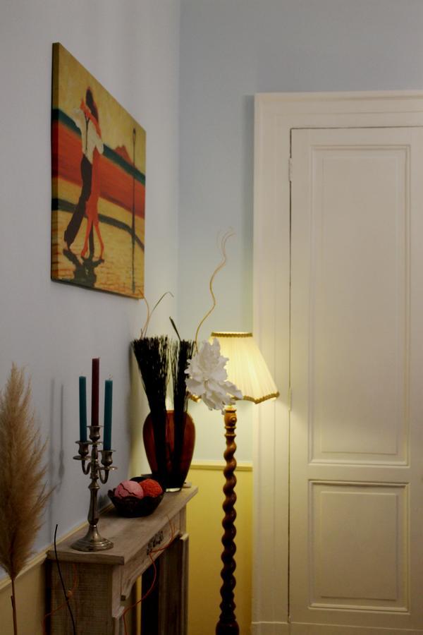 Al 68 Di Piazza Cavour Bed & Breakfast Napoli Exterior foto