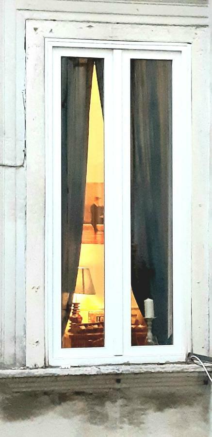 Al 68 Di Piazza Cavour Bed & Breakfast Napoli Exterior foto